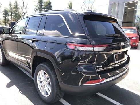 New 2026 Jeep Grand Cherokee Laredo image 12
