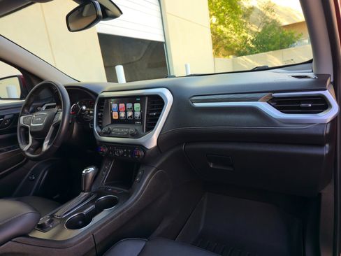 Used 2017 GMC Acadia SLT FWD image 26