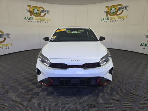 Used 2024 Kia Forte GT-Line w/ GT-Line Premium Package FWD image 3
