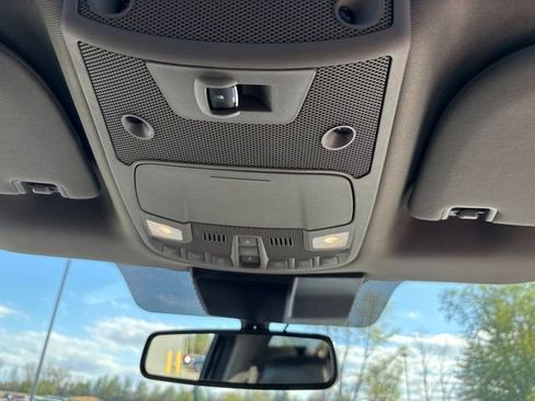 Used 2020 Ford F150 Lariat w/ Equipment Group 502A Luxury AWD/4WD image 10