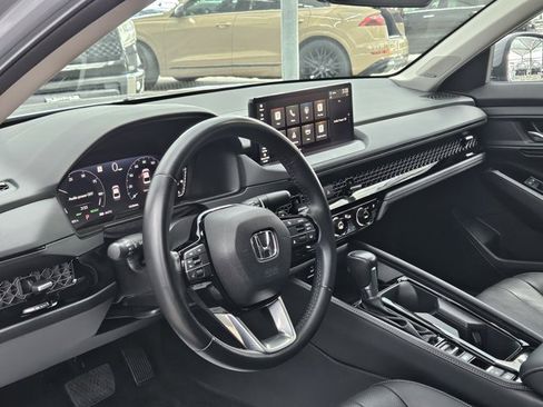 Used 2023 Honda Accord Touring image 13