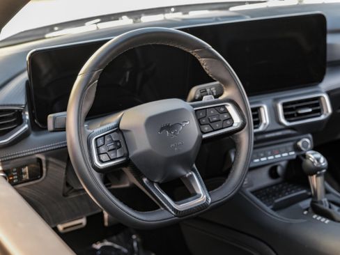 Used 2024 Ford Mustang GT Premium image 13