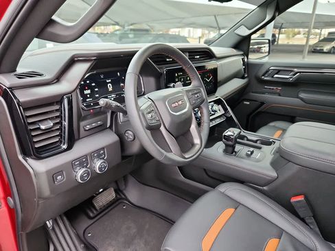 Used 2025 GMC Sierra 1500 AT4 w/ AT4 Premium Package image 10