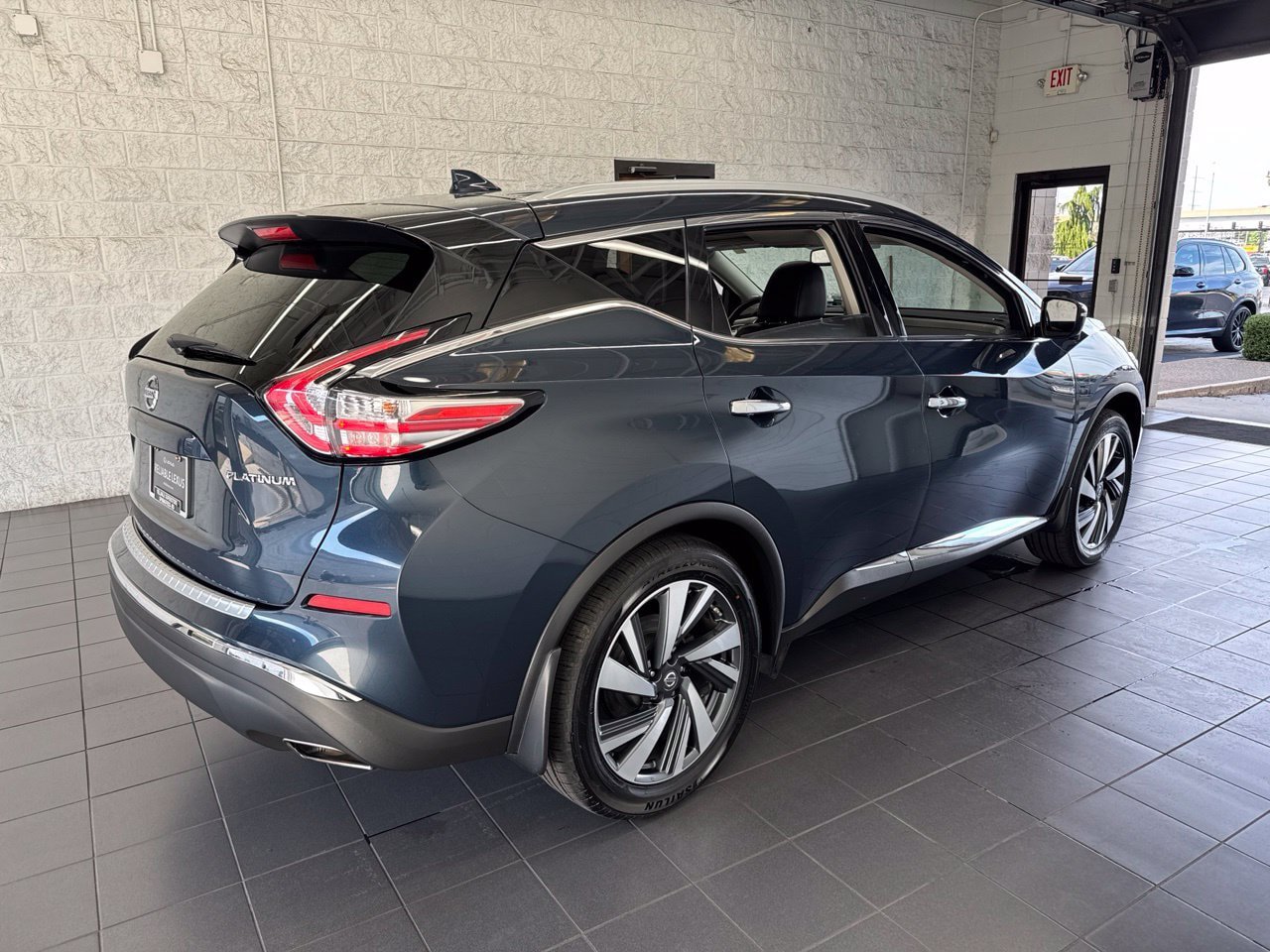 Used 2018 Nissan Murano Platinum w/ Cargo Package FWD image 8