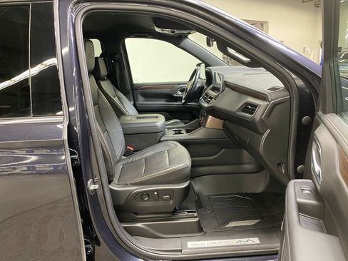 Used 2022 Chevrolet Tahoe High Country AWD/4WD image 17