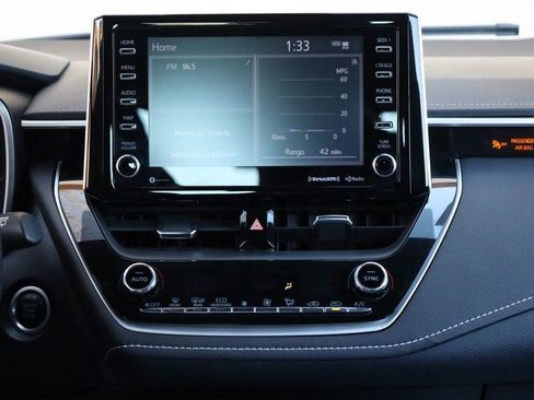 Used 2021 Toyota Corolla XSE image 34