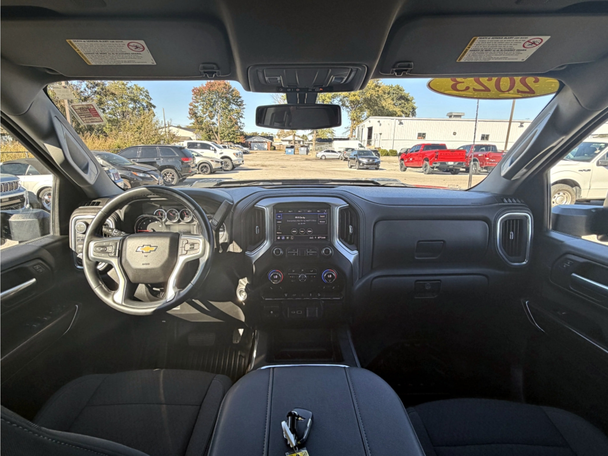 Used 2023 Chevrolet Silverado 2500 LT w/ Convenience Package AWD/4WD image 11