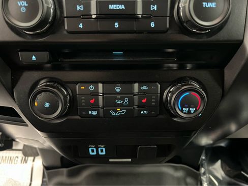 Used 2016 Ford F150 XLT w/ Equipment Group 302A Luxury image 23