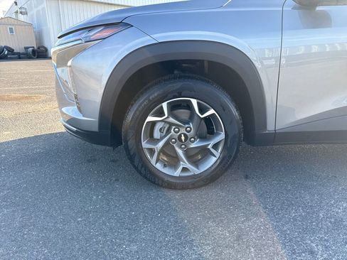 New 2025 Chevrolet Trax LT w/ LT Convenience Package image 5