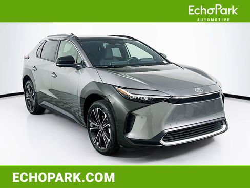 Used 2024 Toyota bZ4X FWD image 1