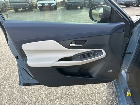 New 2026 Nissan Sentra SL w/ Floor Mat Package FWD image 8
