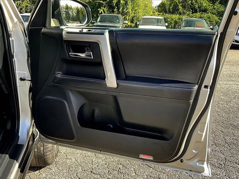 Used 2019 Toyota 4Runner SR5 image 24