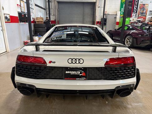 Used 2020 Audi R8 V10 performance AWD/4WD image 7