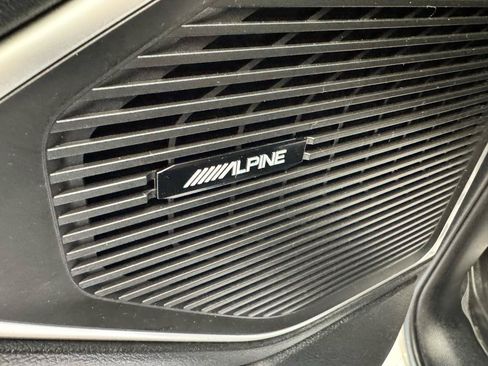 Used 2024 Jeep Wagoneer L Series II w/ Flexible Seating Group RWD image 12