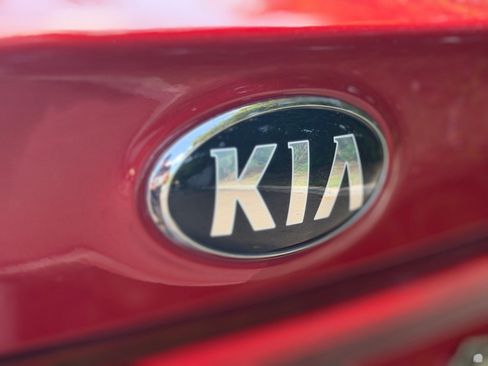 Used 2019 Kia Forte S FWD image 43
