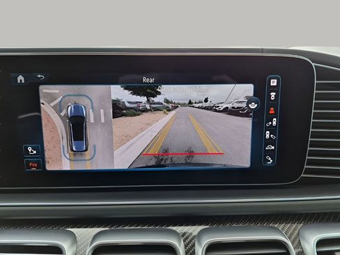 Used 2024 Mercedes-Benz GLS 63 AMG 4MATIC image 46