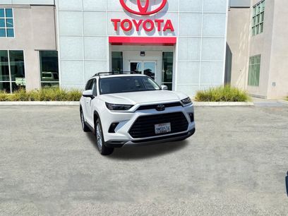Used 2024 Toyota Grand Highlander Platinum