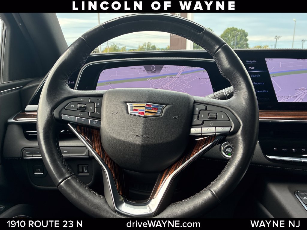 Used 2023 Cadillac Escalade Premium Luxury w/ LPO, Floor Liner Package AWD/4WD image 28