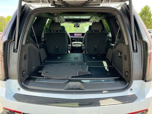 New 2026 Cadillac Escalade Sport w/ Touring Package AWD/4WD image 33