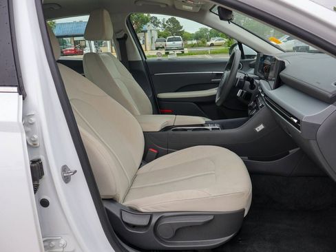 Used 2025 Hyundai Sonata SEL FWD image 8