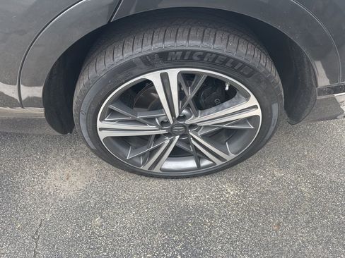 New 2025 Genesis GV80 3.5T e-SC image 4