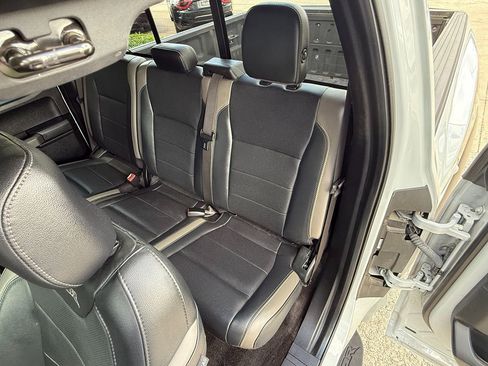 Used 2017 Ford F150 Raptor w/ Equipment Group 802A Luxury image 37