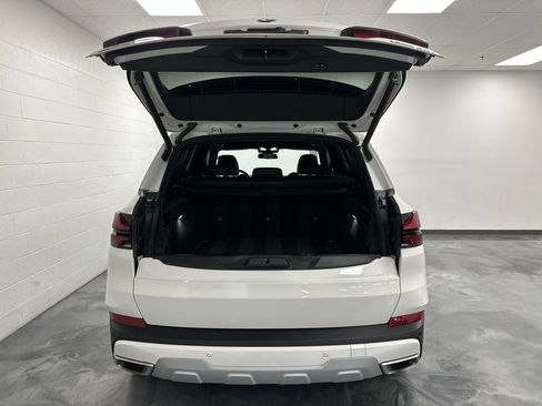 Used 2026 BMW X5 xDrive40i AWD/4WD image 8