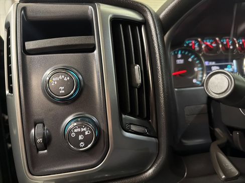 Used 2017 Chevrolet Silverado 1500 LT w/ All Star Edition image 13