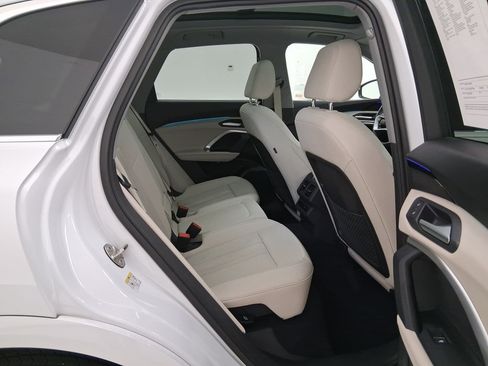 Certified 2025 Audi Q5 Premium w/ Convenience Package image 31