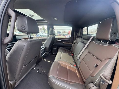 Used 2023 GMC Sierra 1500 Denali w/ Denali Reserve Package image 15