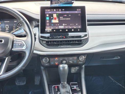 Used 2022 Jeep Compass Limited image 23