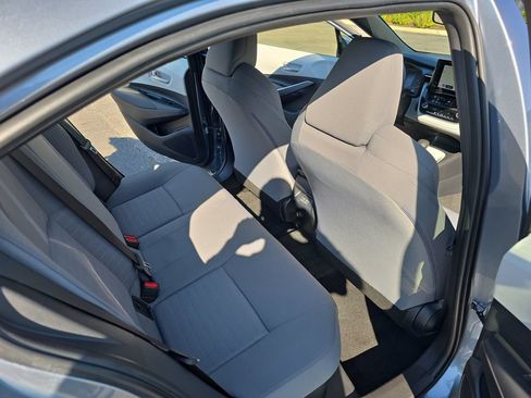 Used 2023 Toyota Corolla SE w/ SE Package FWD image 13