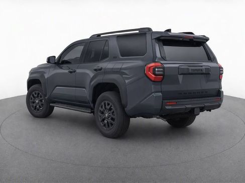 Certified 2025 Toyota 4Runner SR5 AWD/4WD image 7