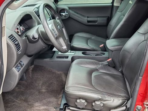 Used 2014 Nissan Xterra PRO-4X w/ Pro-4x Leather Package AWD/4WD image 12