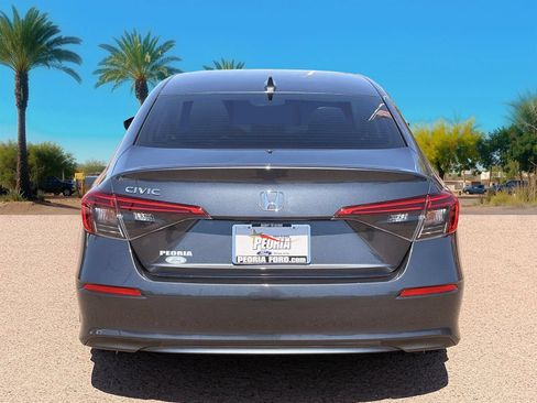 Used 2023 Honda Civic EX image 4