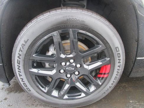 Certified 2023 Chevrolet Traverse Premier w/ Redline Edition image 2