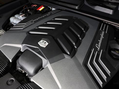 Used 2023 Lamborghini Urus S image 44