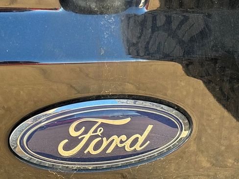 Used 2021 Ford Bronco Badlands image 28