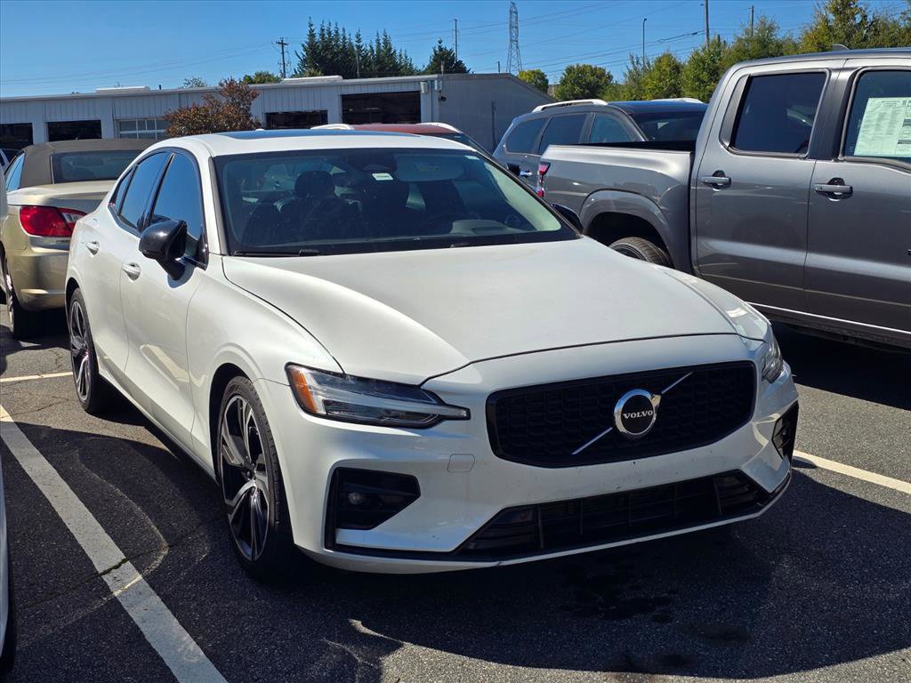 Used 2024 Volvo S60 B5 Core AWD/4WD image 9