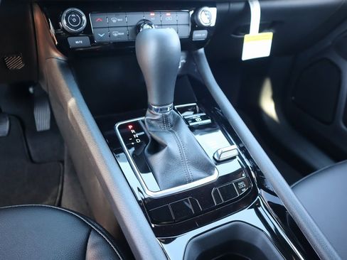 New 2026 Jeep Compass Latitude image 8