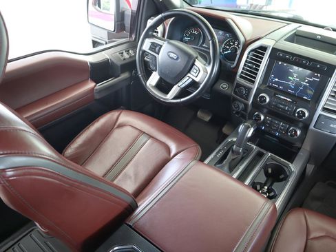 Used 2019 Ford F150 Platinum w/ Equipment Group 701A Luxury AWD/4WD image 15