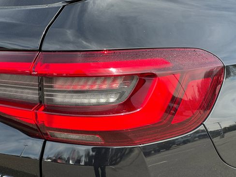 Used 2022 BMW X5 xDrive40i w/ Parking Assistance Package image 52