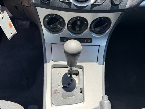 Used 2010 MAZDA MAZDA3 i Touring FWD image 18