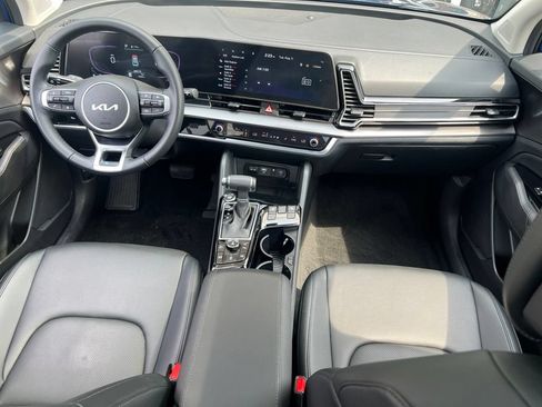 Certified 2025 Kia Sportage EX w/ Premium Package AWD/4WD image 20
