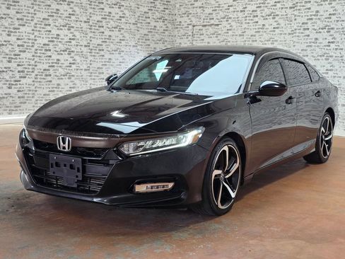 Used 2020 Honda Accord Sport image 3