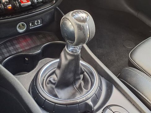 Used 2017 MINI Cooper Clubman S image 25