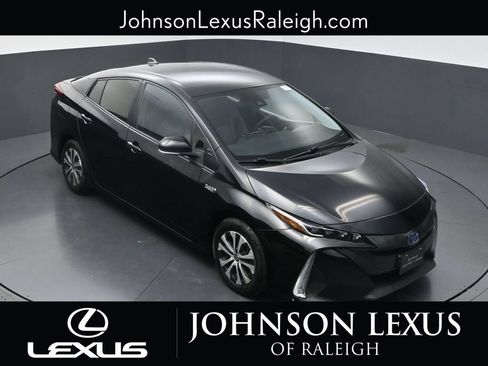 Used 2022 Toyota Prius Prime XLE FWD image 23