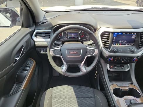 Used 2023 GMC Acadia SLE w/ Elevation Edition FWD image 8