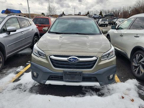Used 2022 Subaru Outback Limited image 2