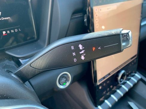 Certified 2025 GMC Terrain Elevation image 28